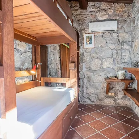 Residenza Capo Perla كابوليفيري