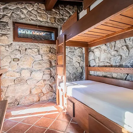 بيت للعطل Residenza Capo Perla *