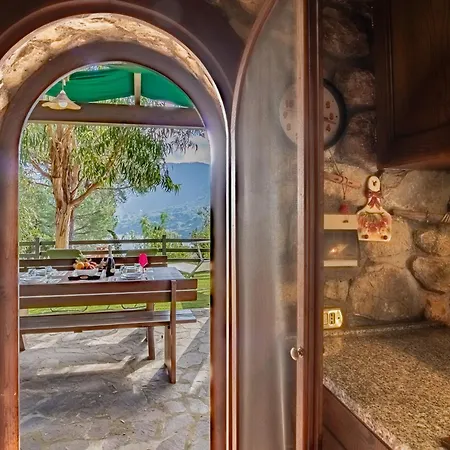 Residenza Capo Perla بيت للعطل كابوليفيري