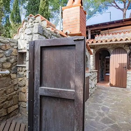 بيت للعطل Residenza Capo Perla *