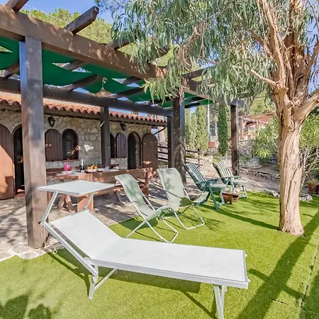 بيت للعطل Residenza Capo Perla