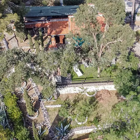 Residenza Capo Perla كابوليفيري