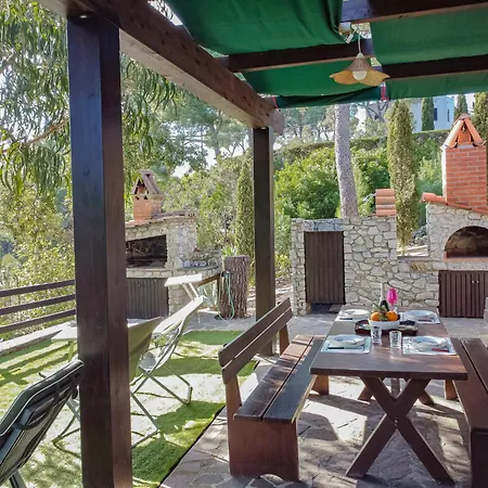 بيت للعطل Residenza Capo Perla