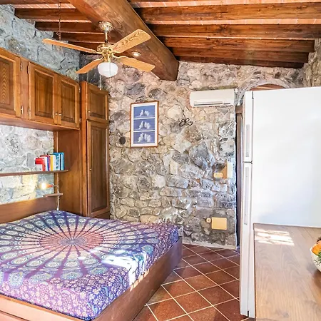 بيت للعطل Residenza Capo Perla كابوليفيري